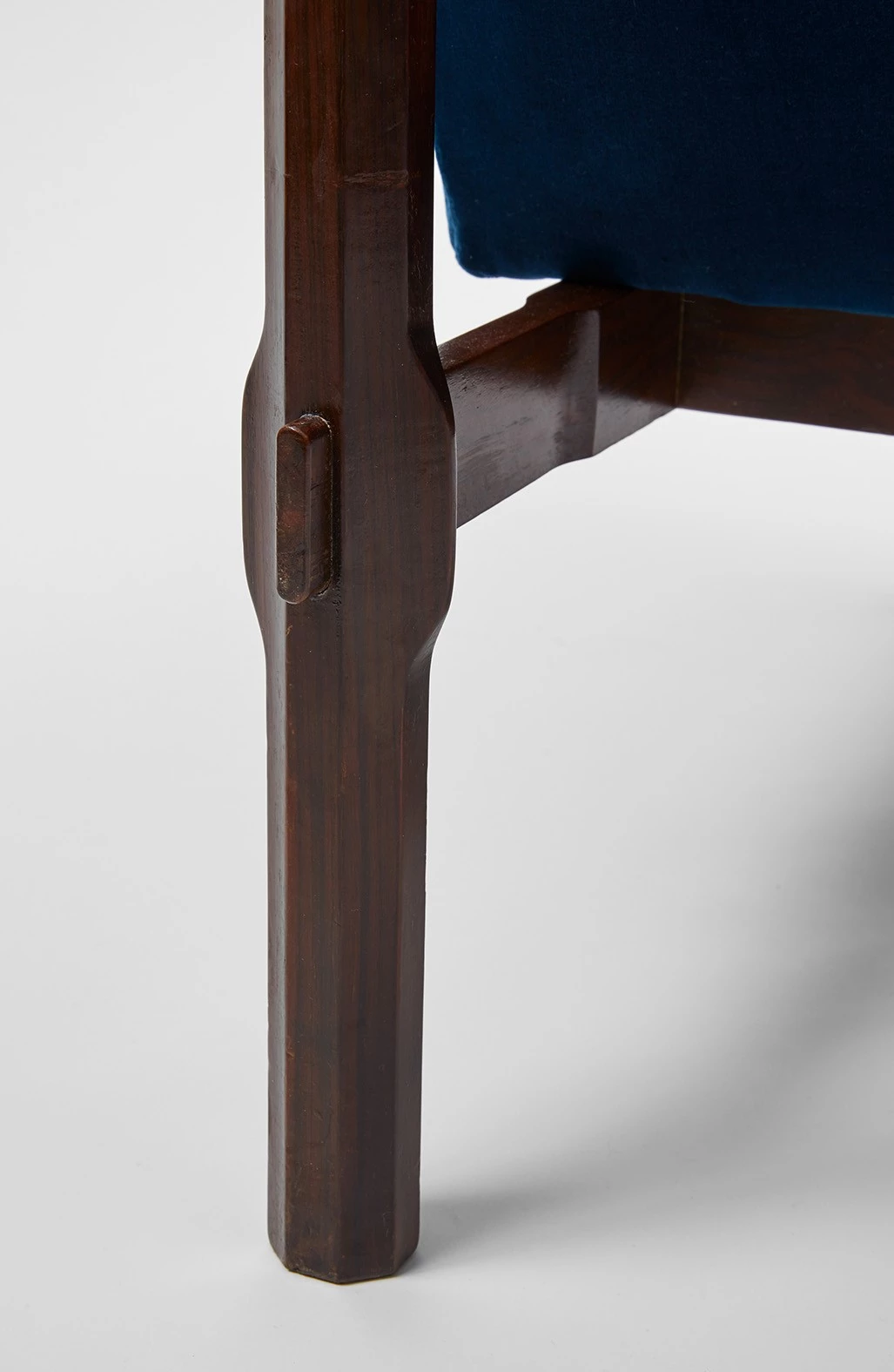 Armchair model n°869 - Ico & Luisa Parisi  - Seating - Galerie kreo